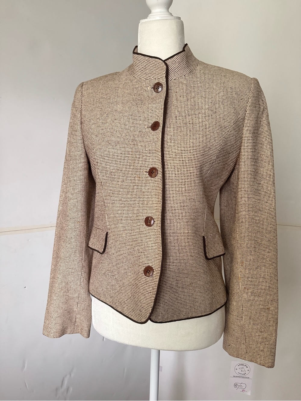 1940's /1950's vintageHandmacher Rope Trim Classic Beige Women's Tailored Jacket